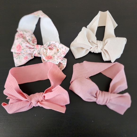 3/$12 ● 4 hairbands with large bows 6-24m - Picture 3 of 3